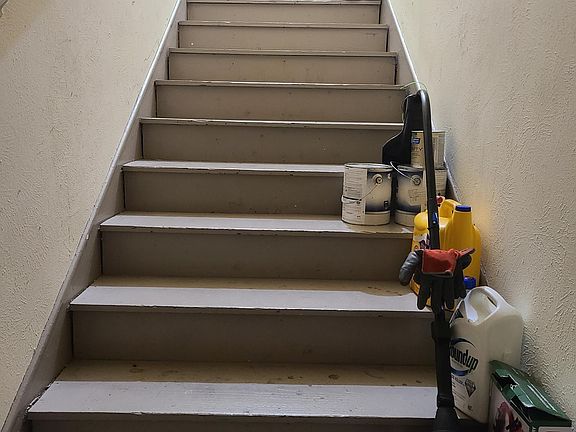 3rd image of 207 W King Ave #207