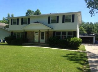 28 Fairgreen Dr, Buffalo, NY 14228