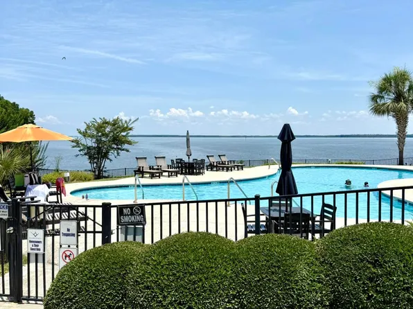 501 Ballard Ln, Santee, SC 29142