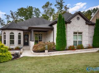 7126 Trillium Ct, Owens Cross Roads, AL 35763