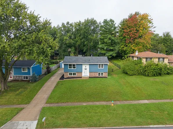 460 S Hickory Blvd, Pleasant Hill, IA 50327