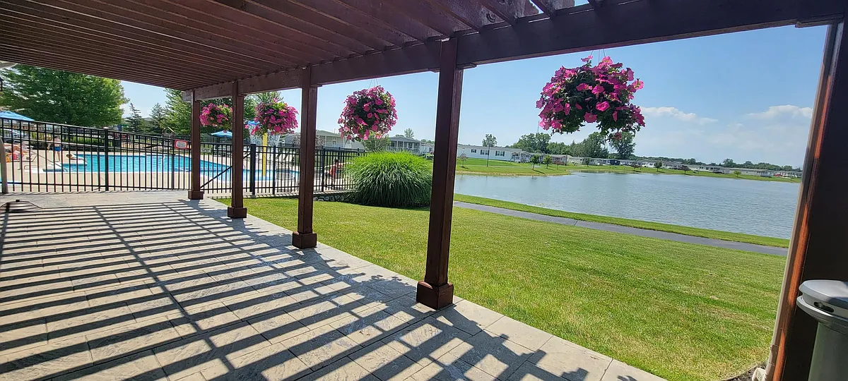 Building Photo - Millstone Pond