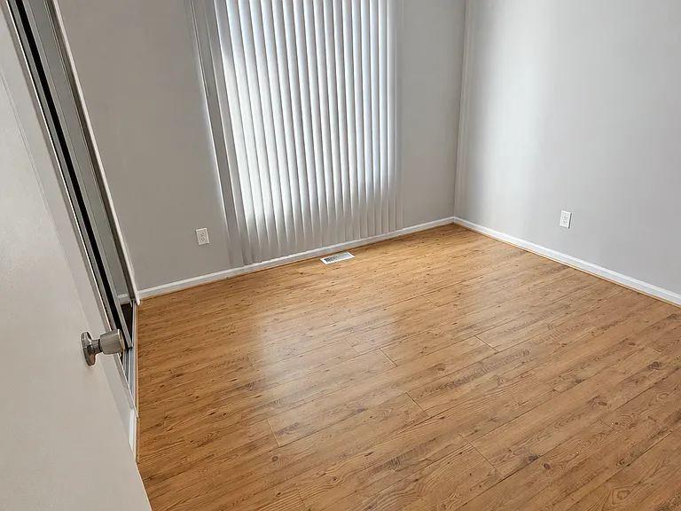 44621 Georgia Ct — Photo 11