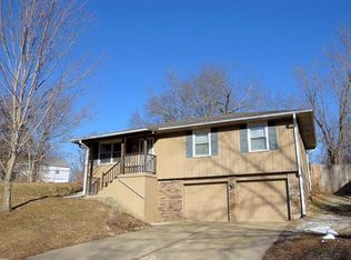 319 N Holder Rd, Independence, MO 64050