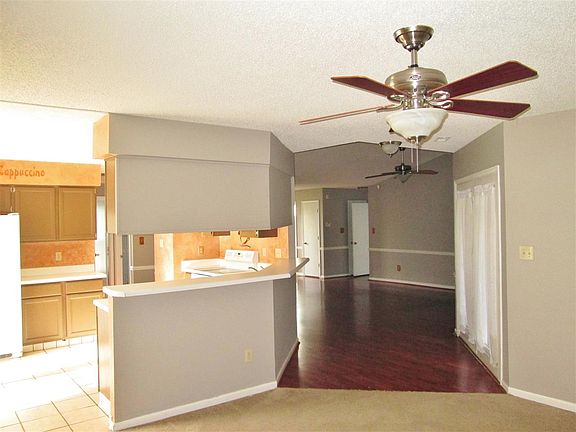 5th image of 2681 Idlebrook Cir