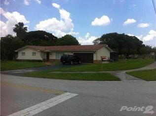 11202 SW 100th Ave, Miami, FL 33176