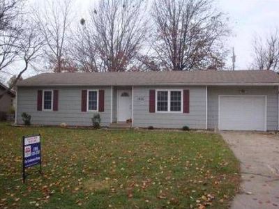 1913 Dogwood Dr, Manhattan, KS, 66502