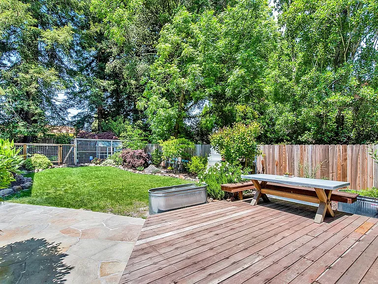 8150 Ragle Pl — Photo 25