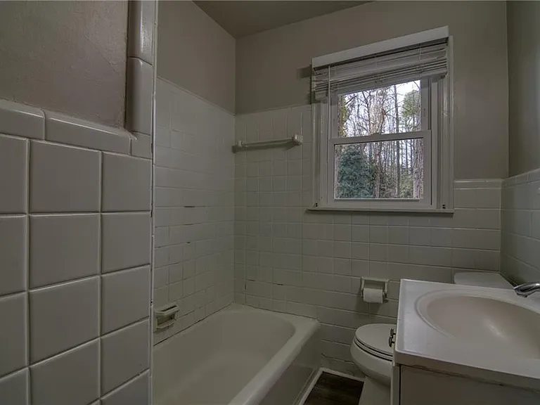 2232 Old Spring Rd SE — Photo 14