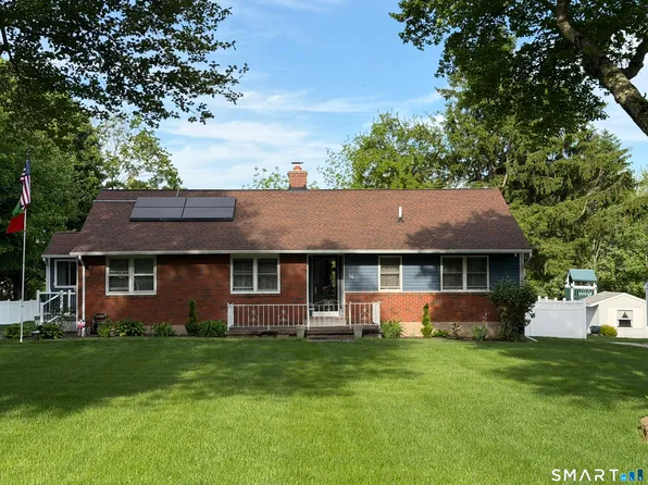 14 Hebron Road, Bolton, CT 06043