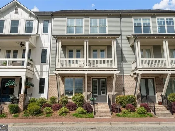 825 Maplewood Dr, Roswell, GA 30075