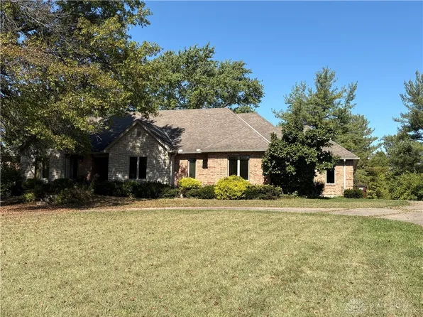 1958 Stillwell Beckett Rd, Hamilton, OH 45013