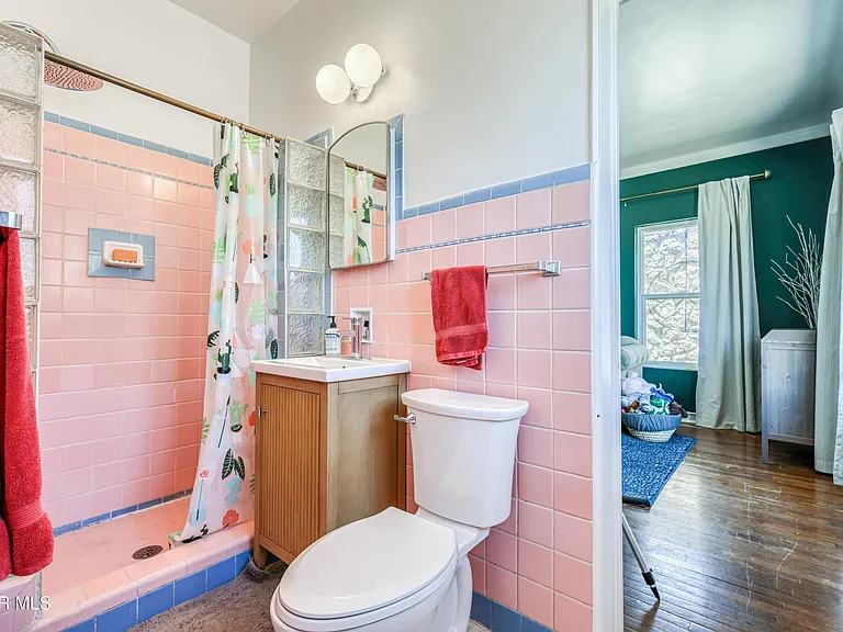 1300 Randolph Dr — Photo 46