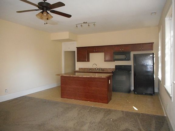 3rd image of 2818 Barton Ave