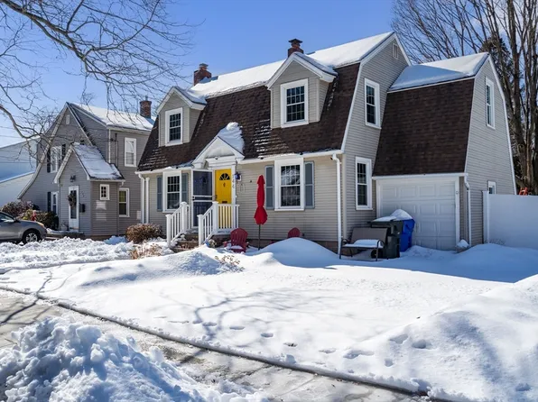 144 Gillette Ave, Springfield, MA 01118