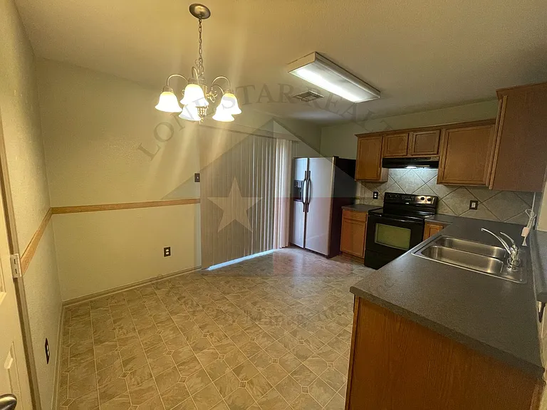 6607 Taree Loop — Photo 4
