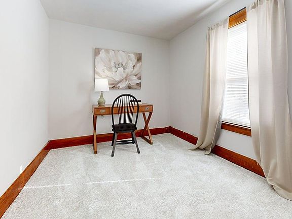 5th image of 67 Carson Ave