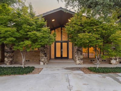 5511 Royal Ln, Dallas, TX, 75229