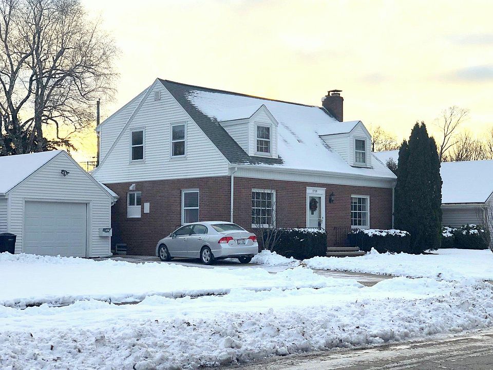 2nd image of 1718 S Douglas St
