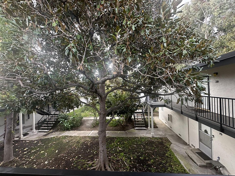 2nd image of 14225 Lora Dr APT 29