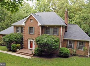 16615 Oak Hill Rd, Silver Spring, MD 20905