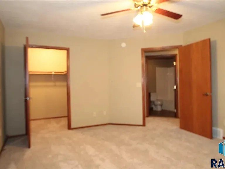 2 bed, 1.5 bath, 1200 sqft, $1,150 — Photo 2