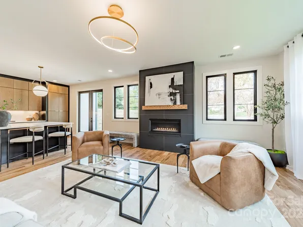 628 Kenlough Dr, Charlotte, NC 28209