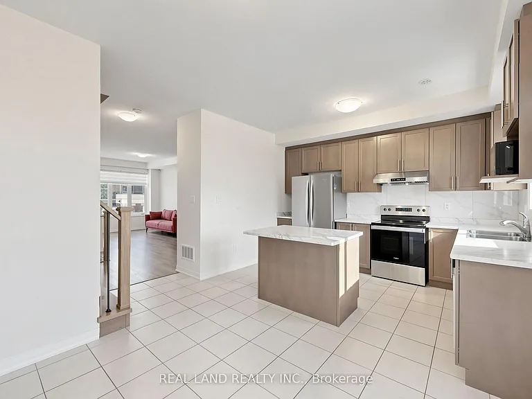 24 Sissons Way — Photo 8
