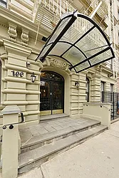 Sold by Harlem Lofts