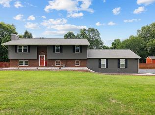 727 E Us Highway 40, Troy, IL 62294