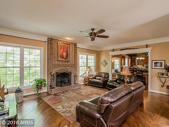 5th image of 3307 Knolls Pkwy