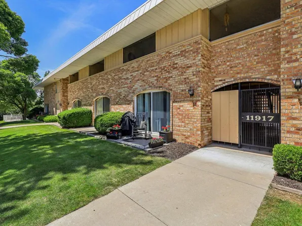 11917 West Appleton AVENUE #23, Milwaukee, WI 53224