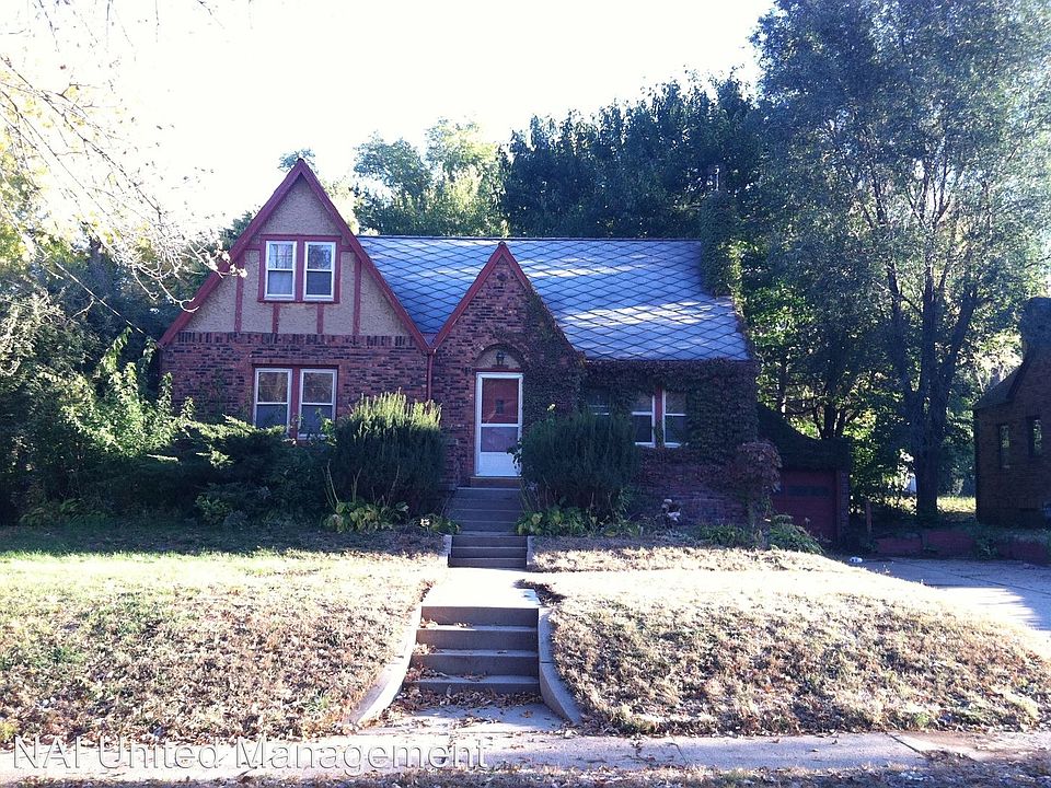 1st image of 3056 Valley Dr