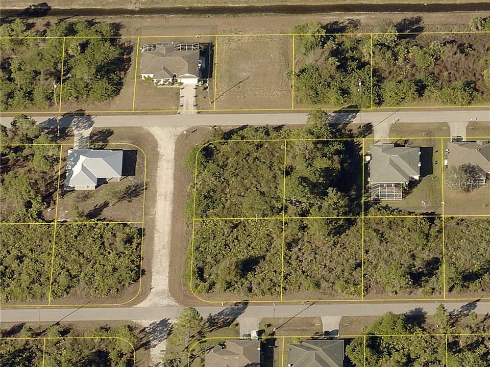 2nd image of 848 Chezy St E