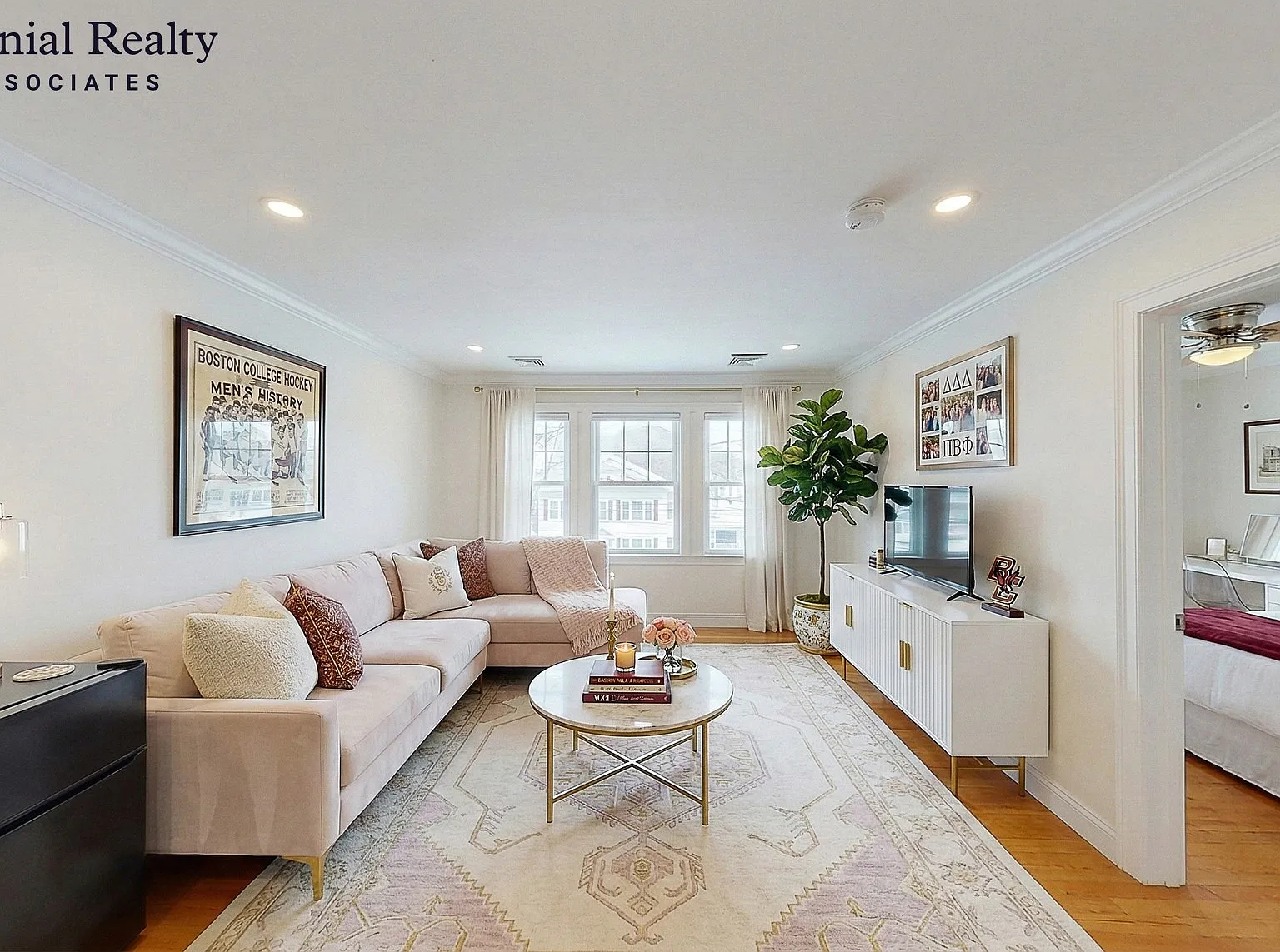 4 bed, 2.5 bath, 1640 sqft, $8,700 — Photo 3