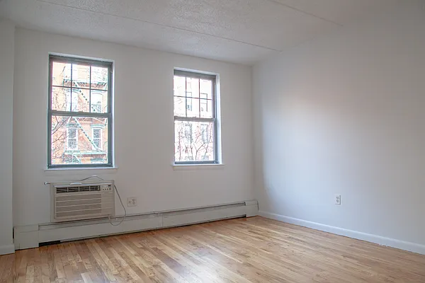 Rented by Douglas Elliman | media 32