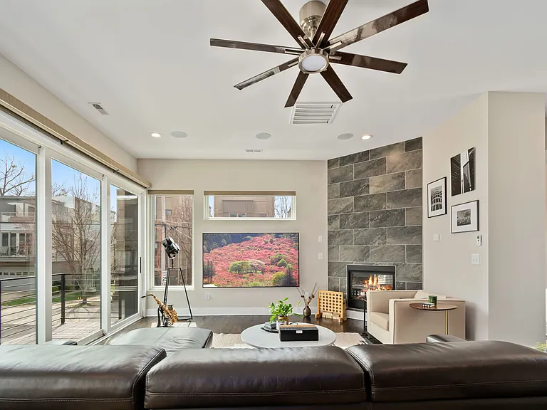 924 Westbrook Dr #A — Photo 7