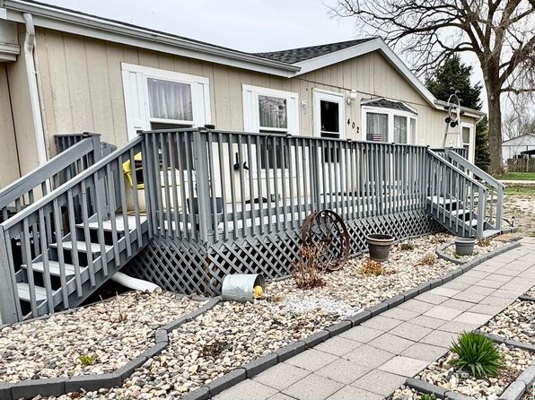 402 N 10th St, Dakota City, NE 68731