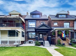 656 Crawford St #2, Toronto, ON M6G 3K2