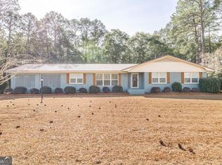 19 Mansfield Dr, Hawkinsville, GA 31036