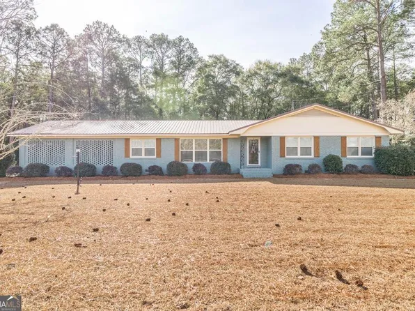 19 Mansfield Dr, Hawkinsville, GA 31036