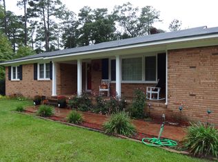 207 Sumner Avenue, Roseboro, NC 28382