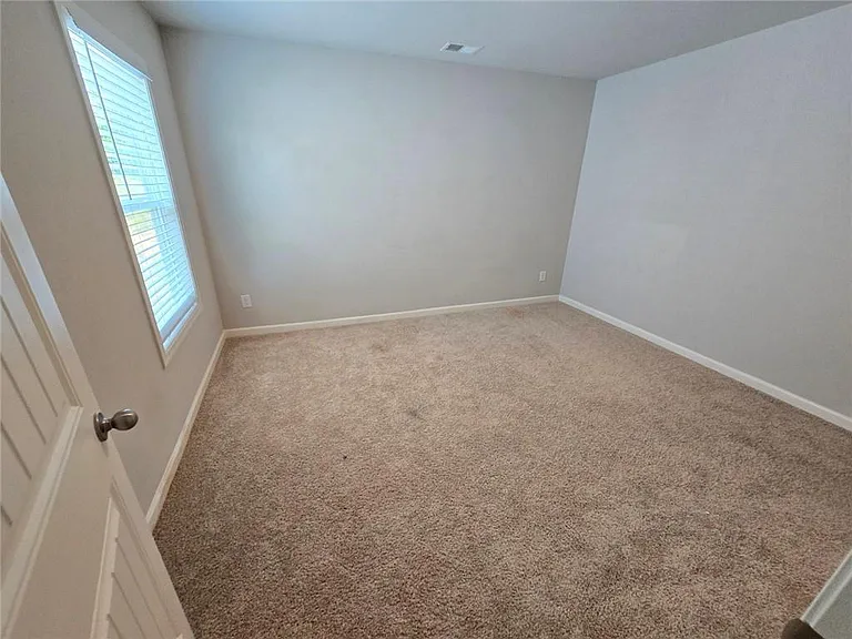 121 Valimar Dr — Photo 13