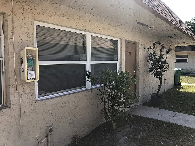 5314 NW 24th St #143 — Photo 2