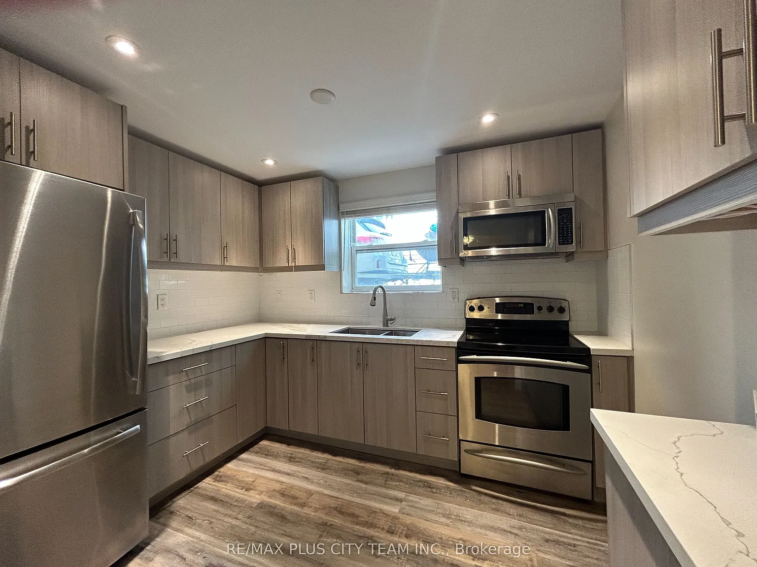 2 bed, $1,800 — Photo 4