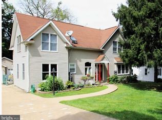 2020 Mill Rd, Upper Chichester, PA 19061