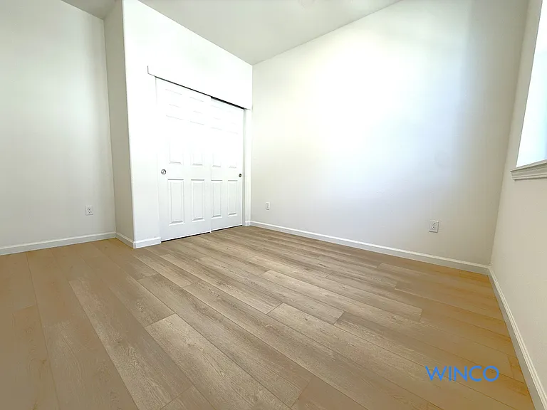 3810 Norbridge Ave — Photo 9
