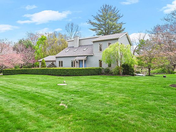 25 Poor House Rd, Newtown, CT 06470 | MLS #24014187 | Zillow