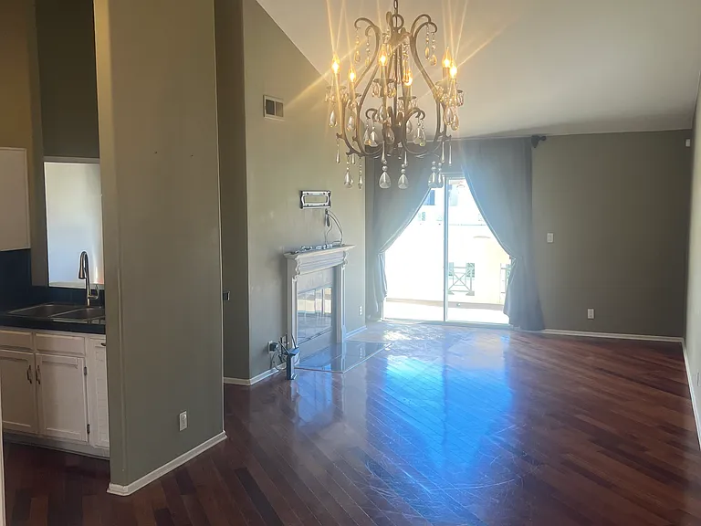 5500 Torrance Blvd #C — Photo 26
