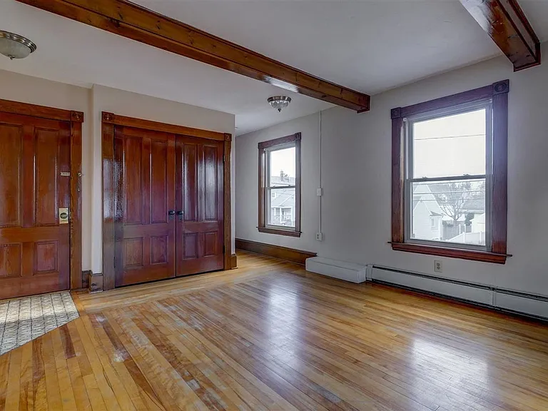 11 Taylor St — Photo 7